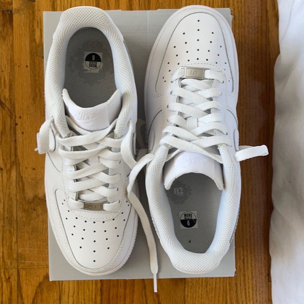 AIR FORCE 1 ‘07 *NEW*